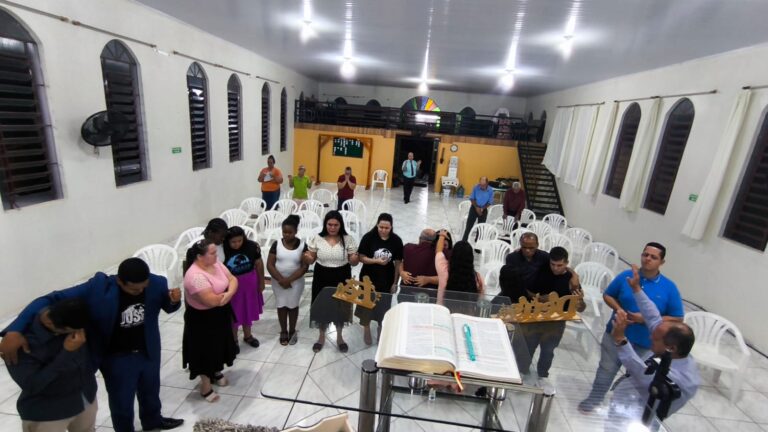 Culto na IBC de Santa Rosa reúne jovens formados no JoseC.